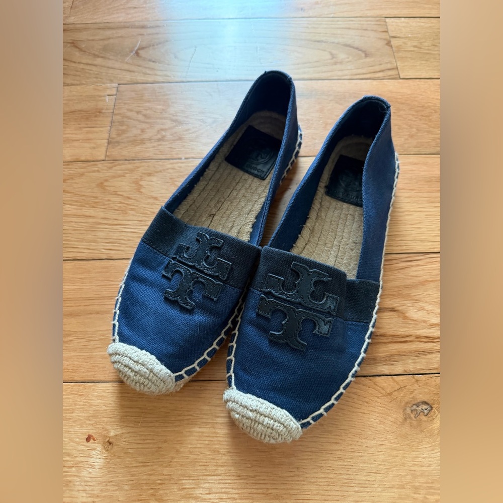 TORY BURCH Weston Flat Navy Blue Canvas Patent Leather Espadrilles Shoes Sz 5.5